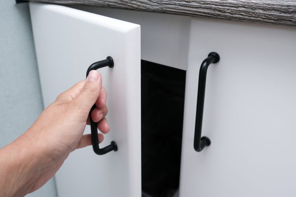 Cabinet Door Repair in Cedar Hill