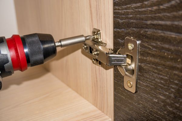 Cabinet Hinge Replacement in Cedar Hill