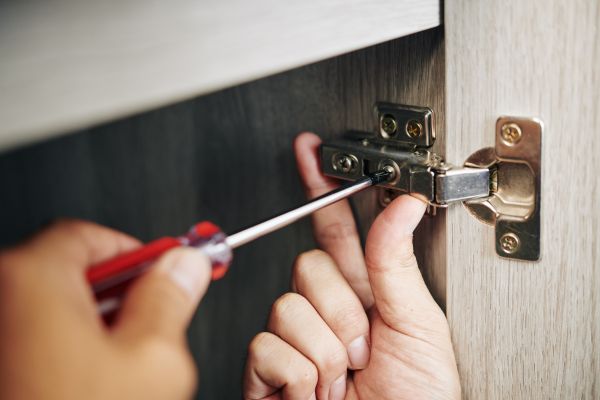 Cabinet Hinge Installation in Cedar Hill